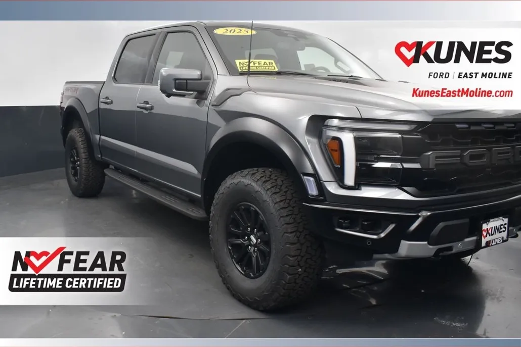 2025 Ford F-150 Raptor photo 1
