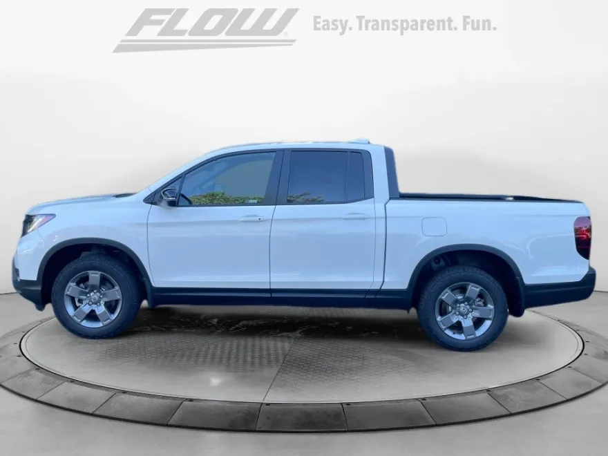 2025 Honda Ridgeline TrailSport photo 1