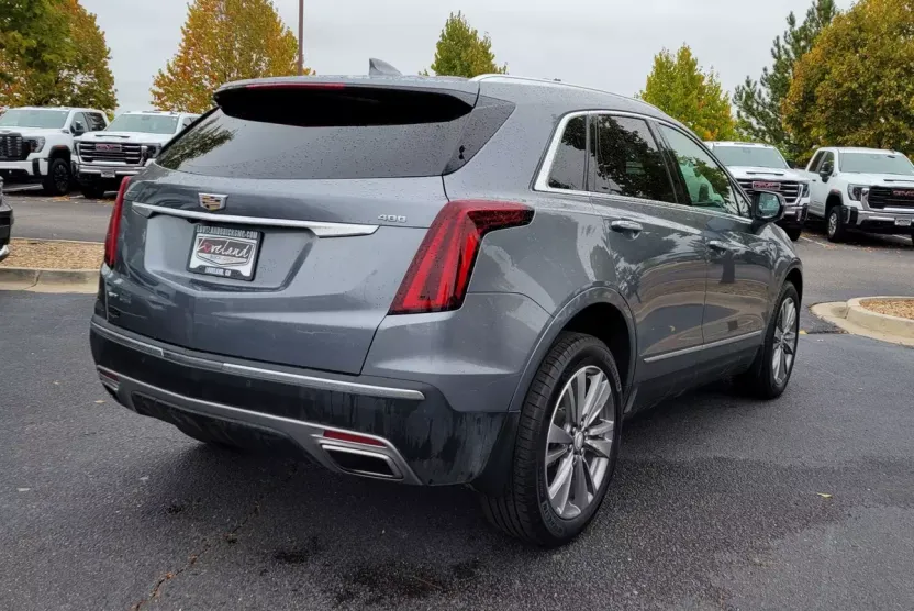 2022 Cadillac XT5 Premium Luxury photo 1