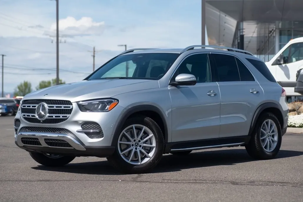 2025 Mercedes Benz GLE 450 4MATIC photo 1