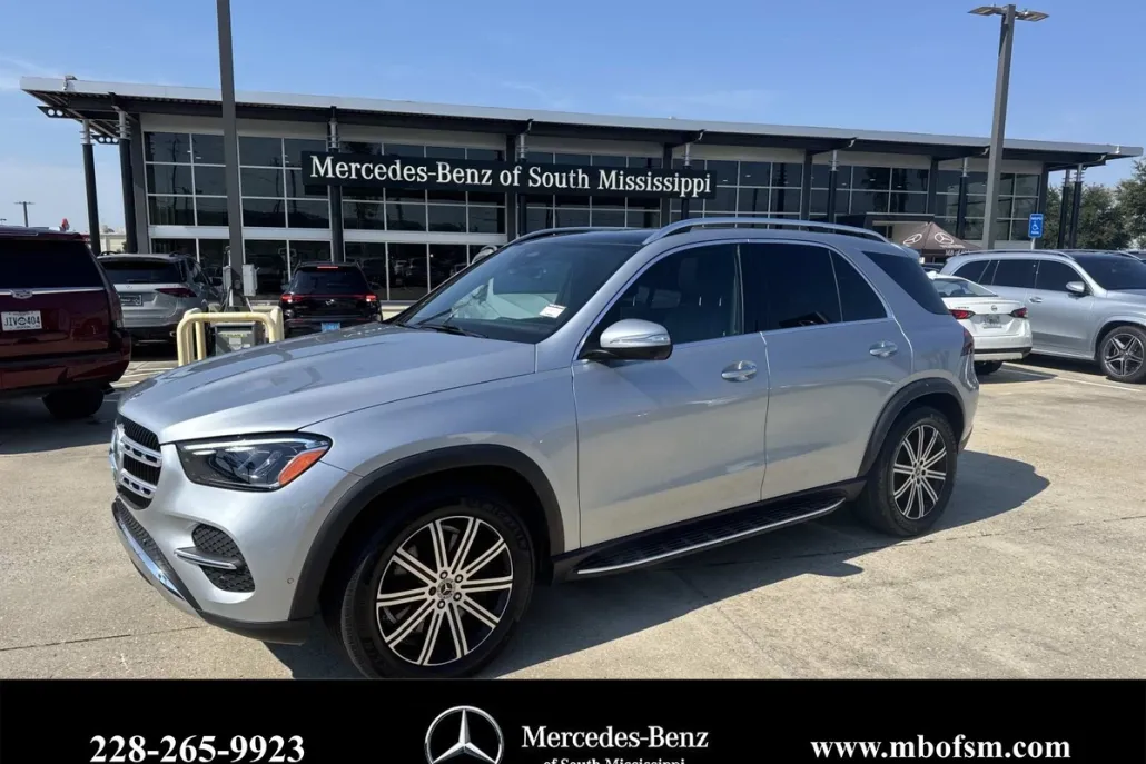 2024 Mercedes Benz GLE 450 4MATIC photo 1