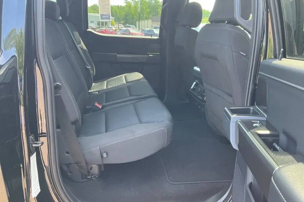 2023 Ford F-150 XLT photo 1