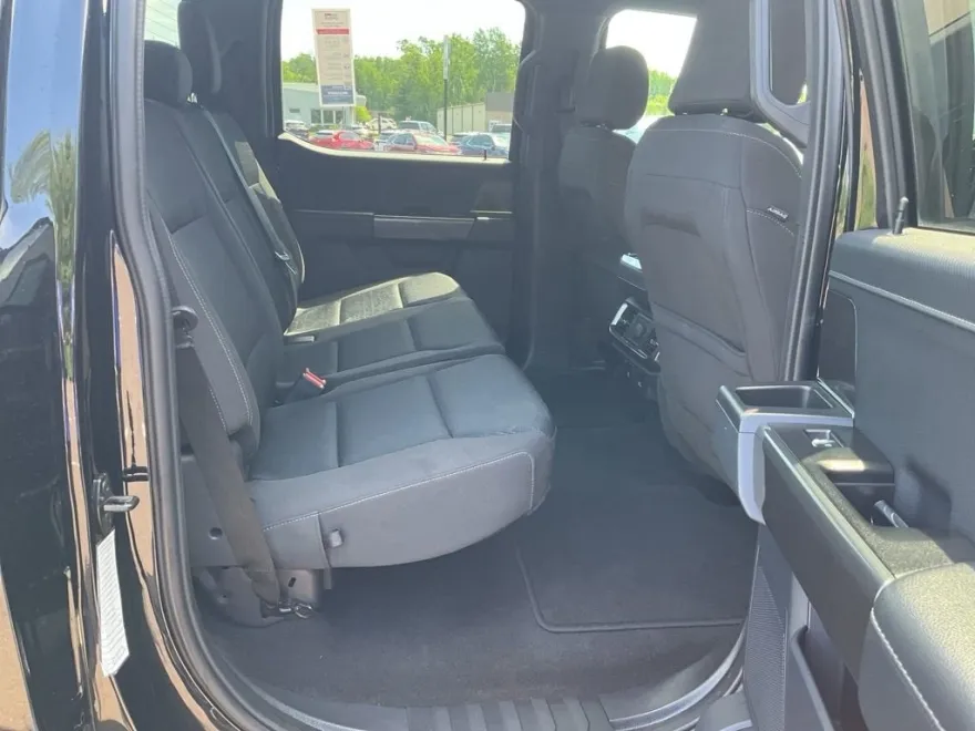 2023 Ford F-150 XLT photo 1