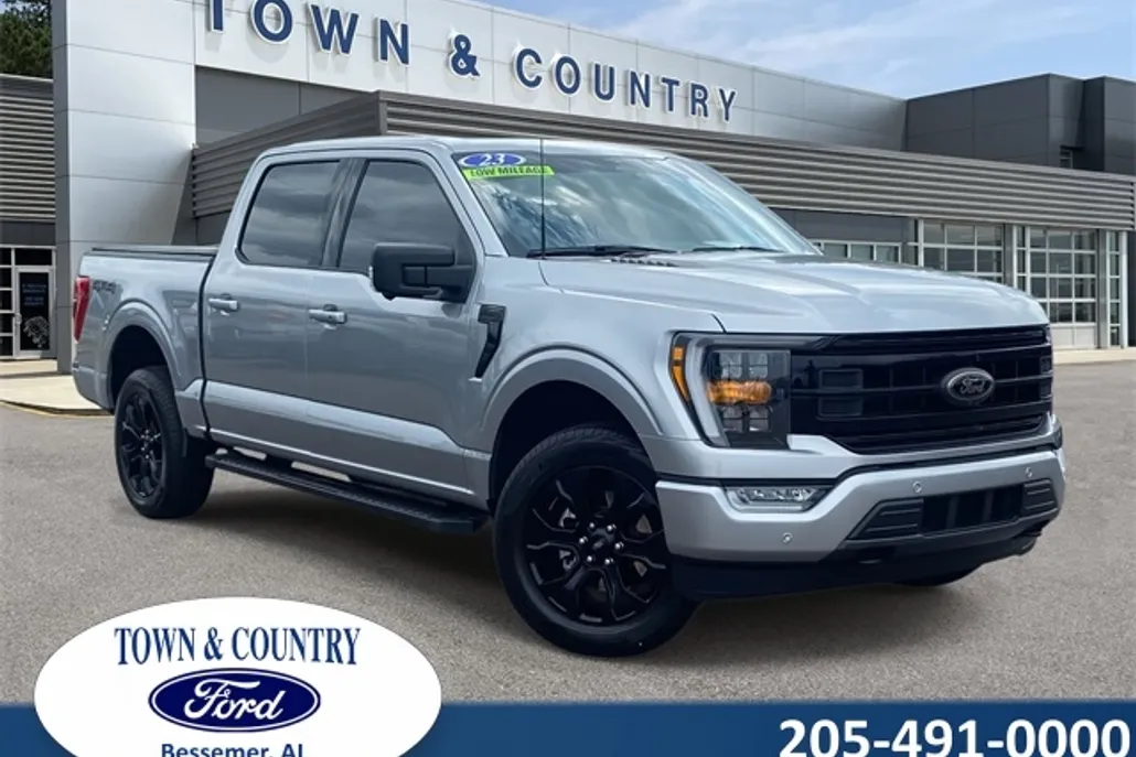 2023 Ford F-150 XLT photo 1
