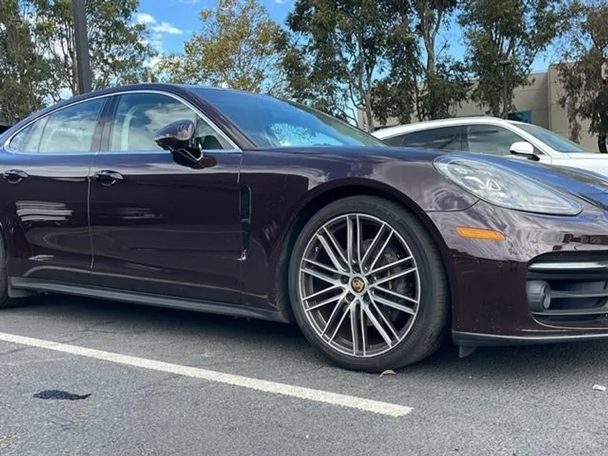 2022 Porsche Panamera Platinum photo 1