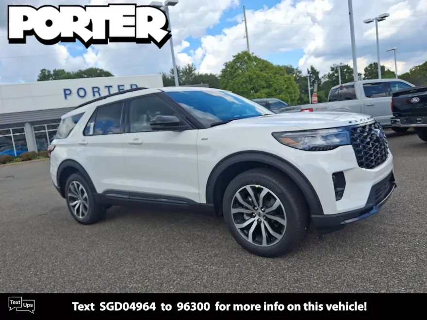 2025 Ford Explorer ST-Line photo 1