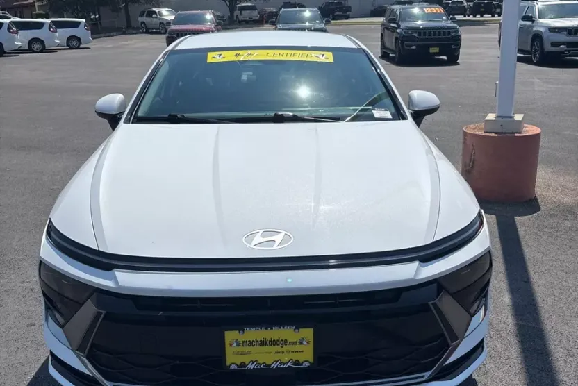2025 Hyundai Sonata SEL photo 1