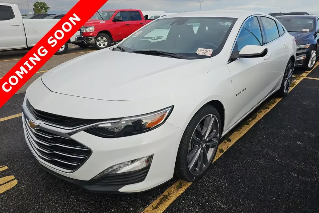 2023 Chevrolet Malibu 1LT photo 1