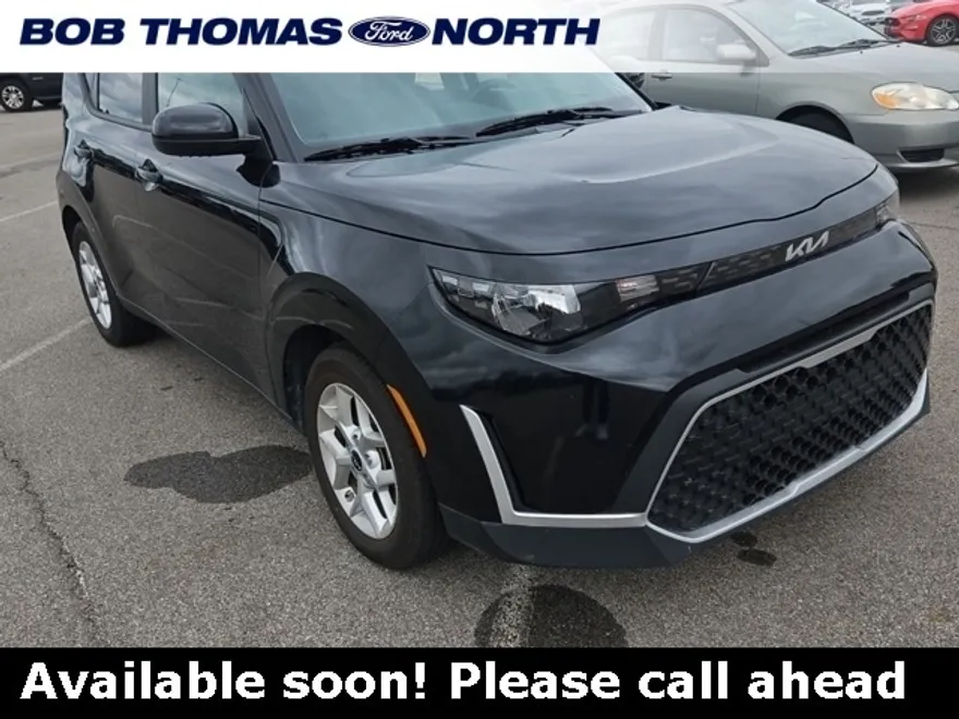 2024 Kia Soul LX photo 1