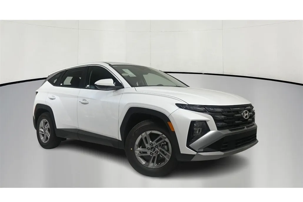 2025 Hyundai Tucson SE photo 1