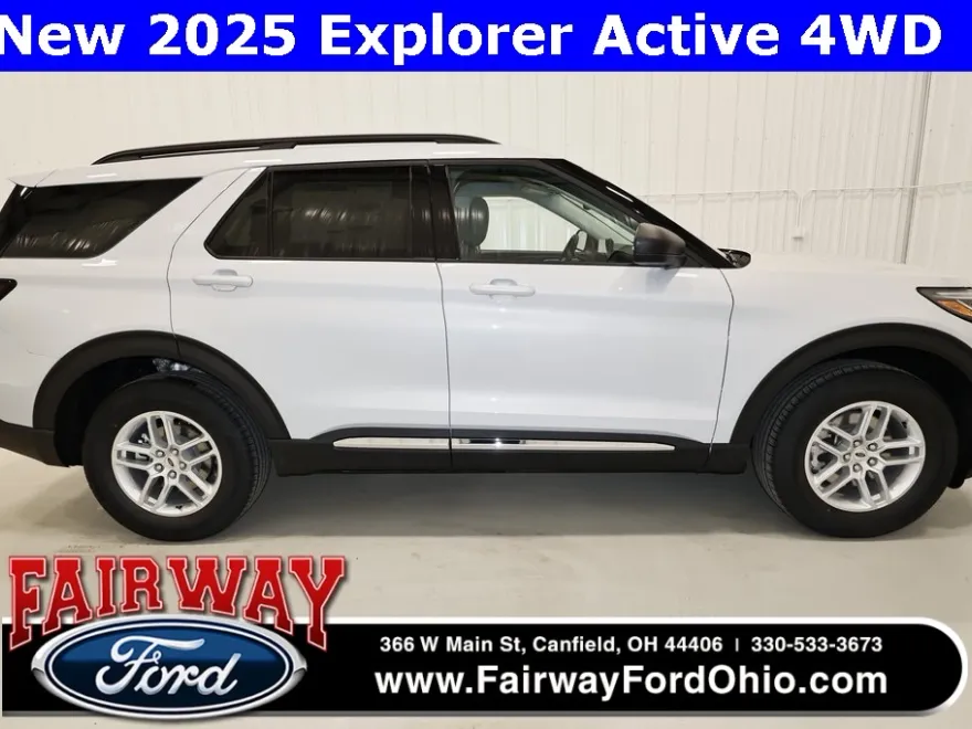 2025 Ford Explorer photo 1