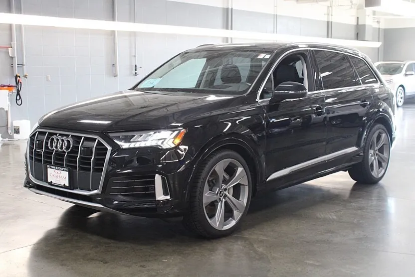 2020 Audi Q7 Prestige photo 1