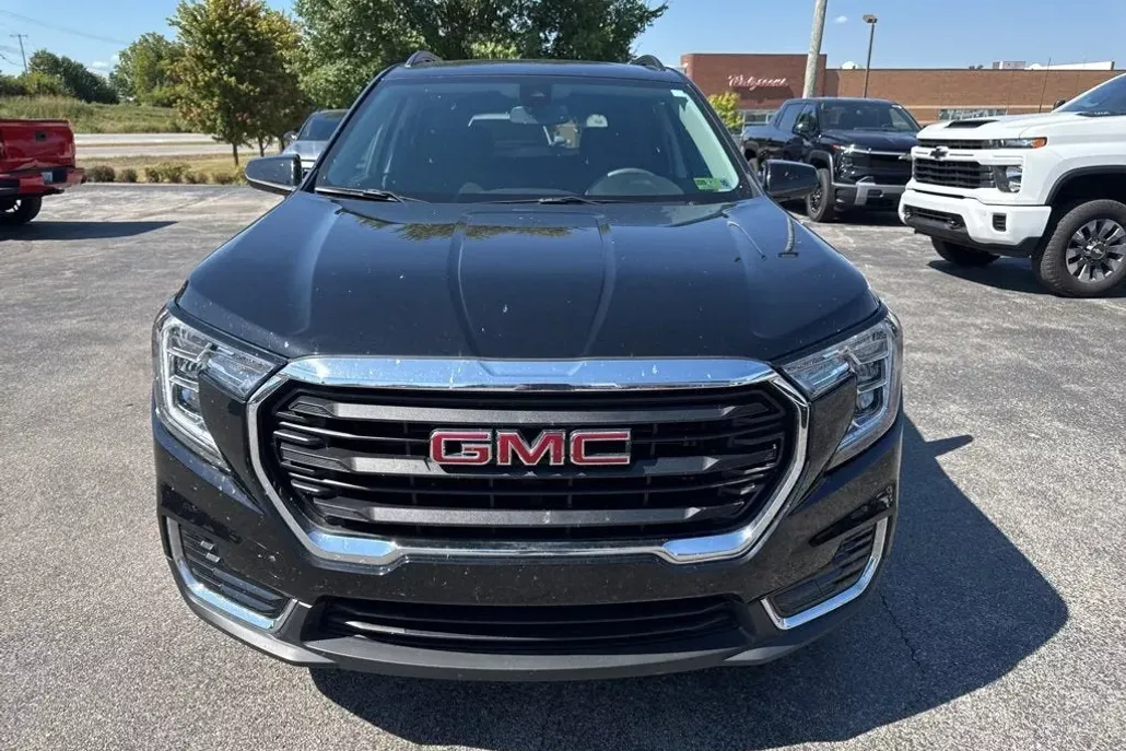 2022 Gmc Terrain SLE photo 1