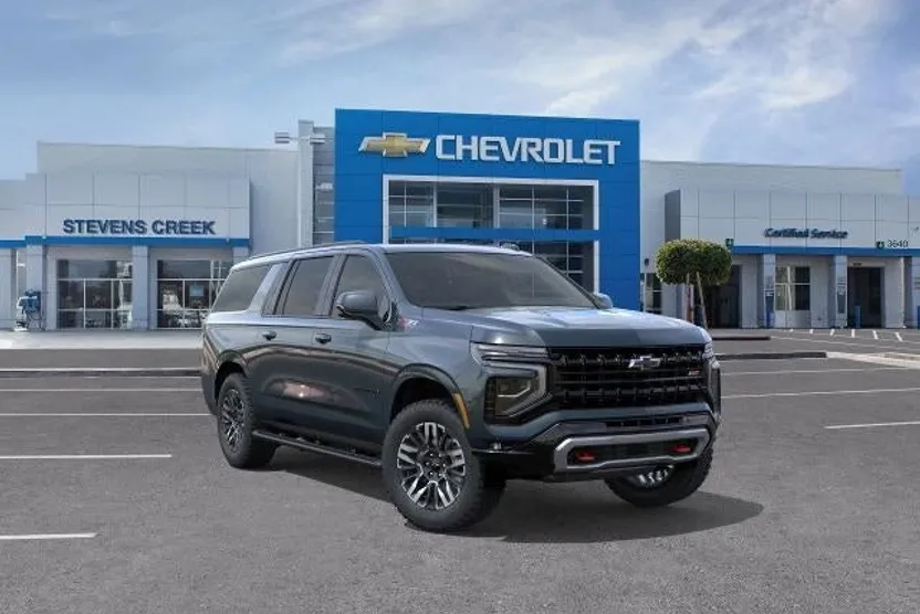2026 Chevrolet Suburban Z71 photo 1