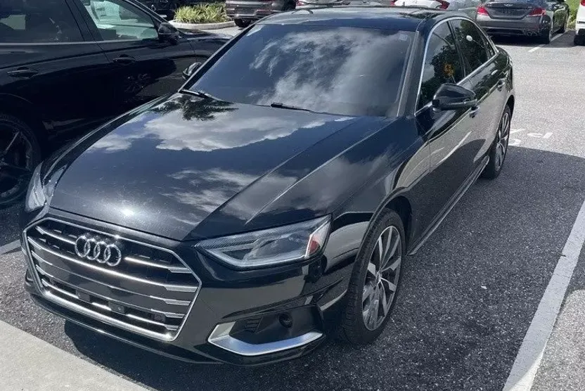 2020 Audi A4 40 Premium photo 1
