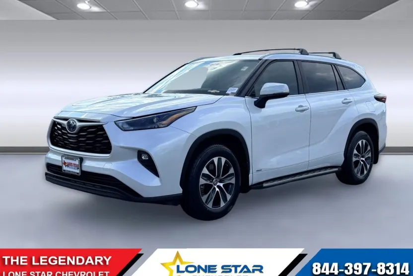 2024 Toyota Highlander Hybrid XLE photo 1