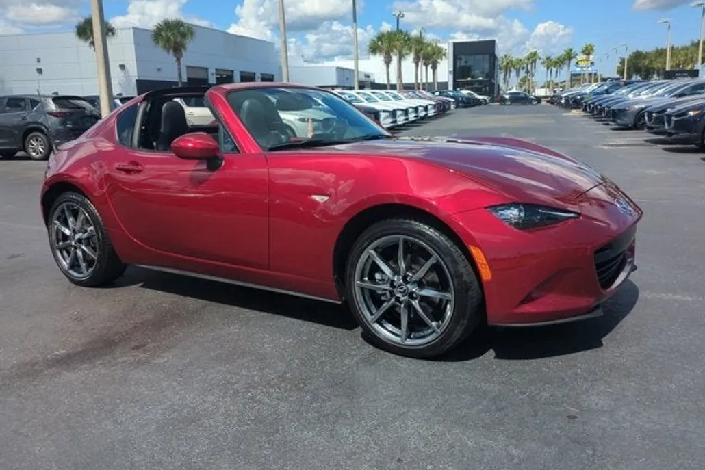 2021 Mazda MX-5 Miata RF Miata Grand Touring photo 1