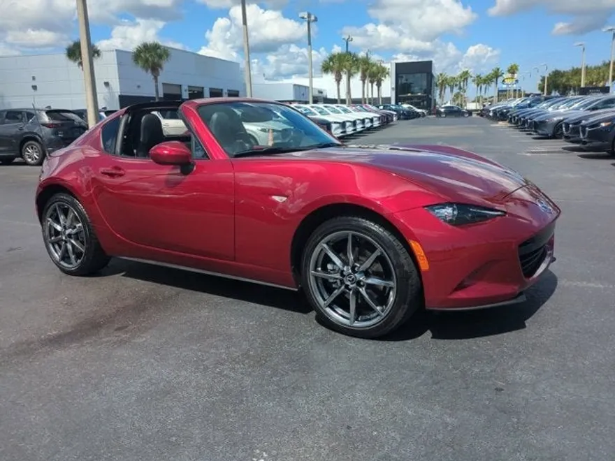 2021 Mazda MX-5 Miata RF Miata Grand Touring photo 1