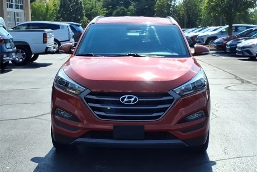 2016 Hyundai Tucson Sport photo 1