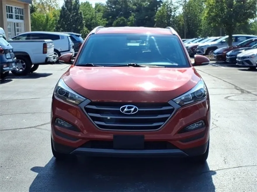2016 Hyundai Tucson Sport photo 1