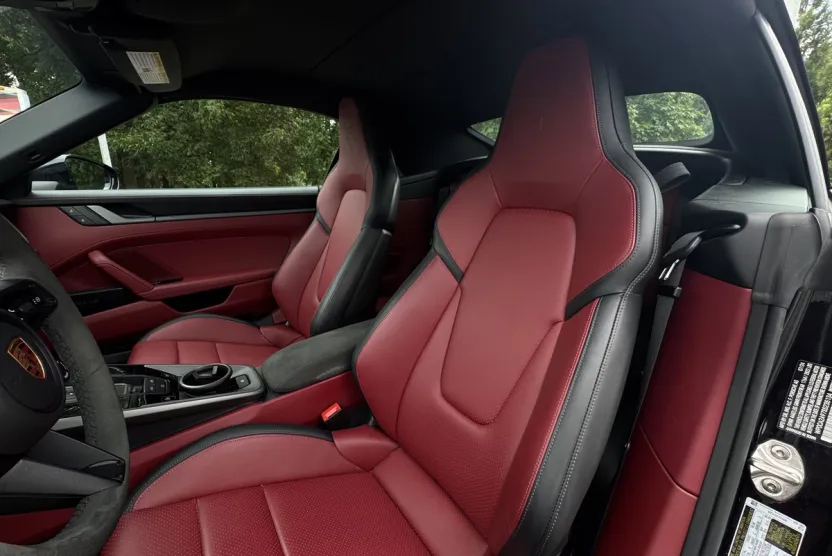 2025 Porsche 911 photo 1