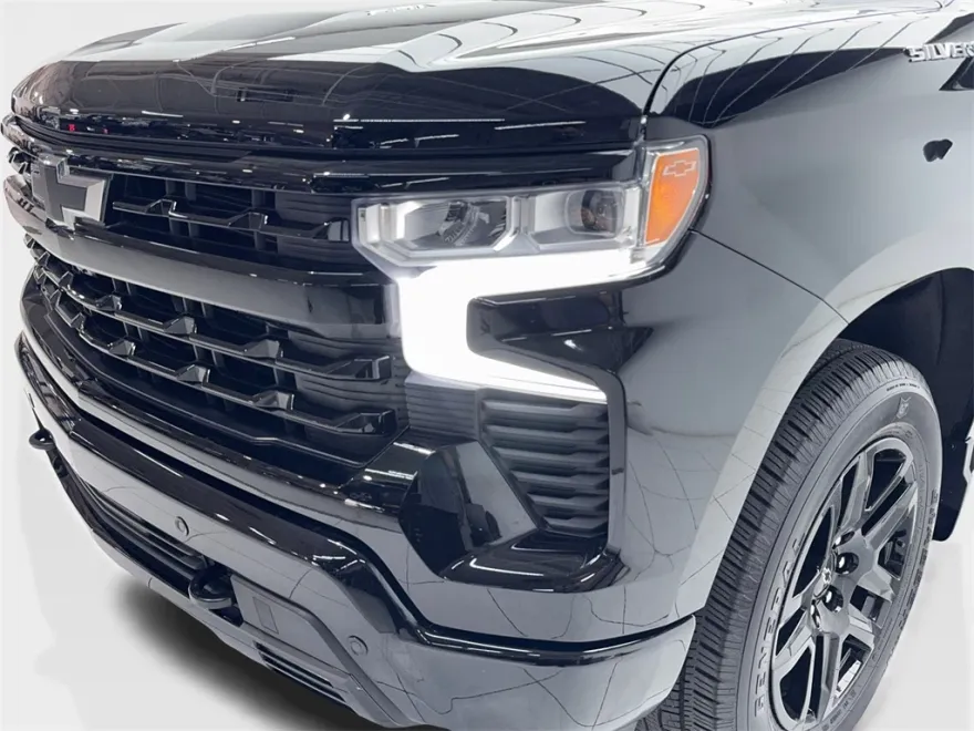 2024 Chevrolet Silverado 1500 RST photo 1