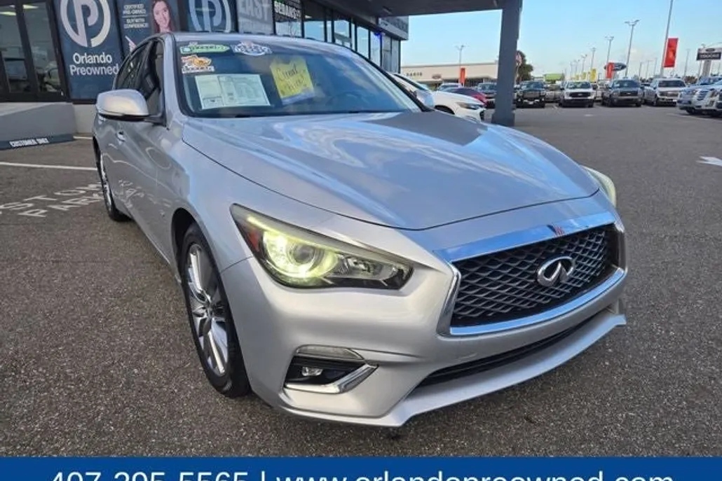 2018 Infiniti Q50 3.0t LUXE photo 1