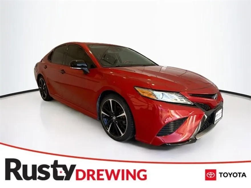 2019 Toyota Camry XSE photo 1