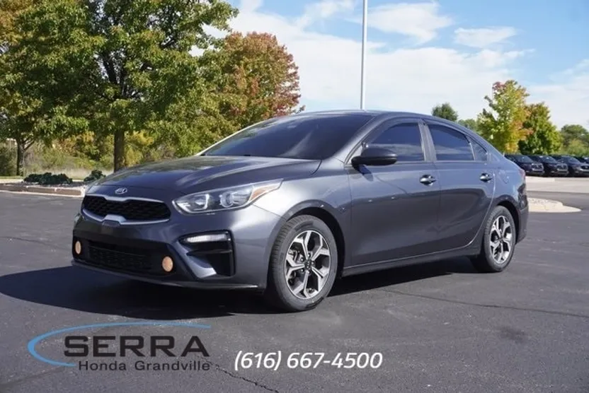 2021 Kia Forte FE LXS photo 1