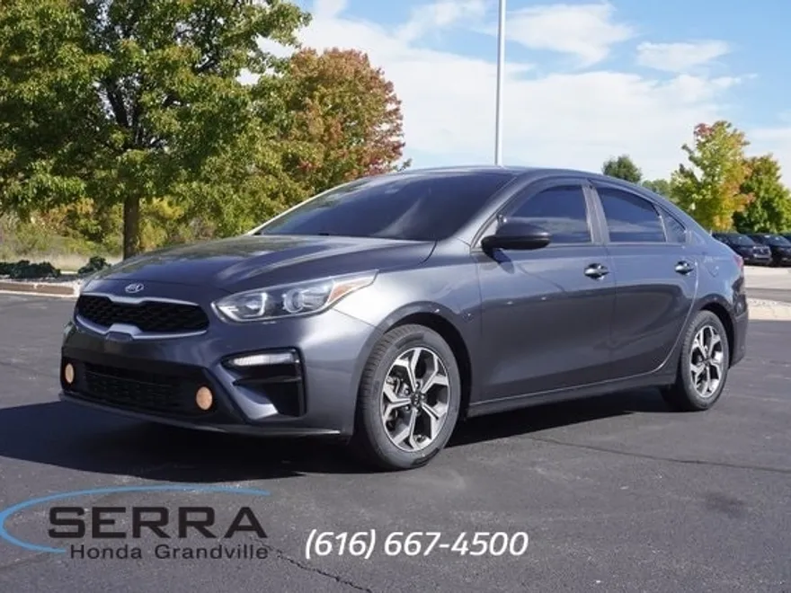 2021 Kia Forte FE LXS photo 1