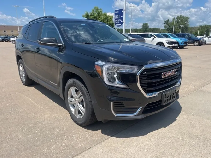 2023 Gmc Terrain SLE photo 1
