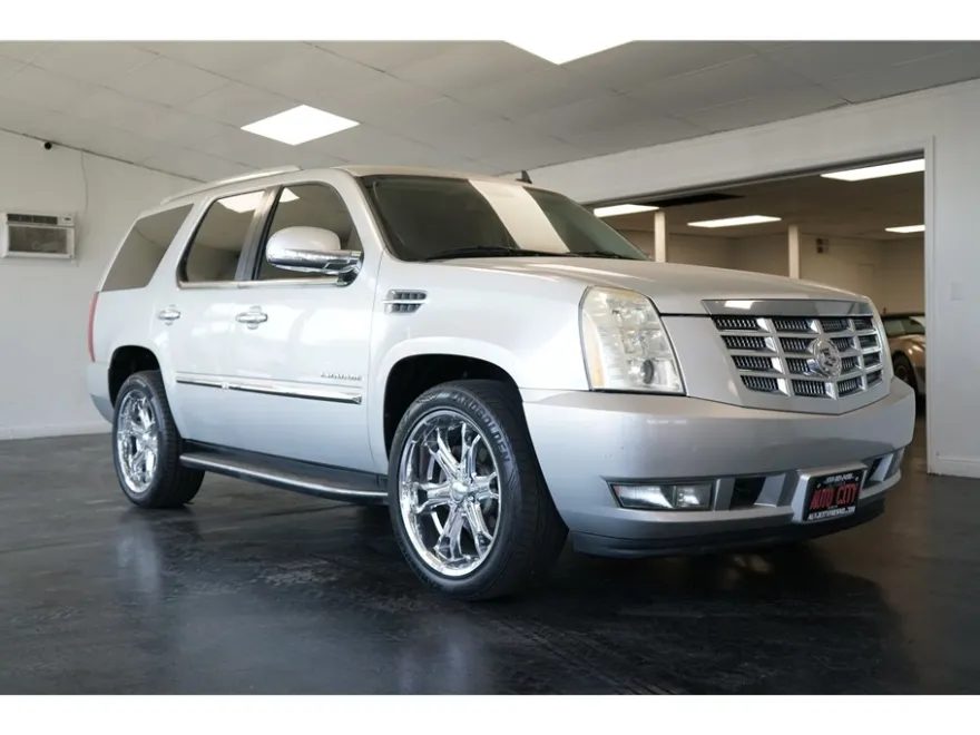 2010 Cadillac Escalade Sport photo 1