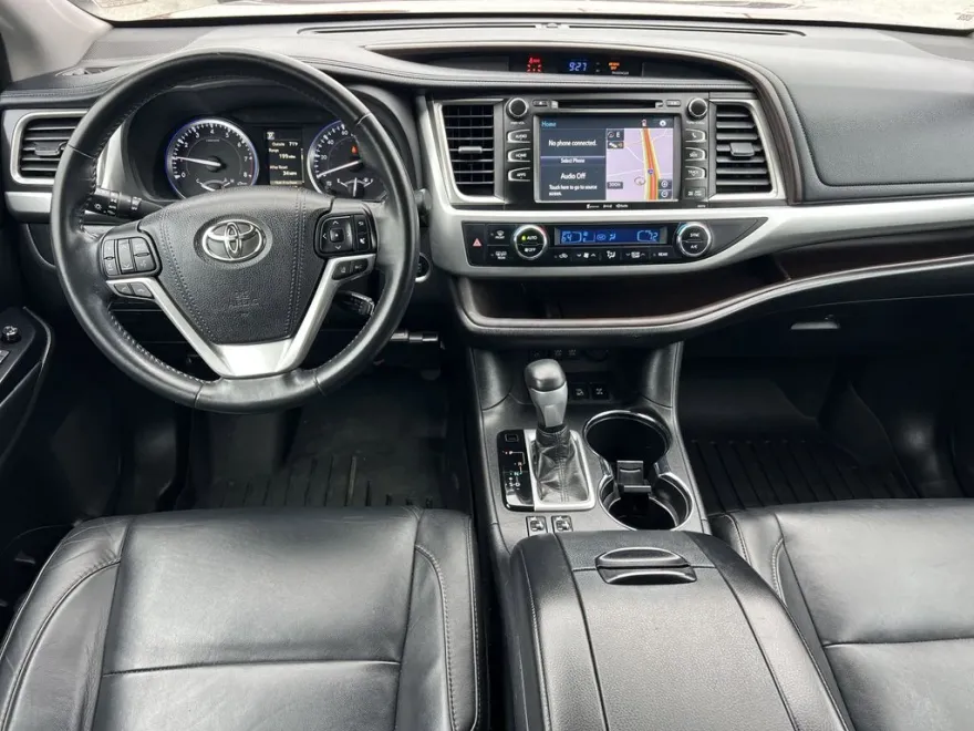 2018 Toyota Highlander SE XLE photo 1
