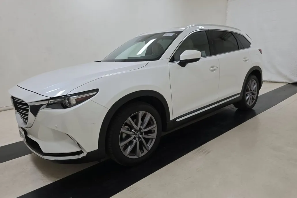 2023 Mazda CX-9 Grand Touring photo 1