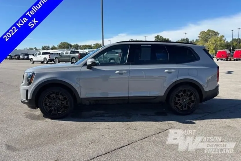 2022 Kia Telluride SX photo 1