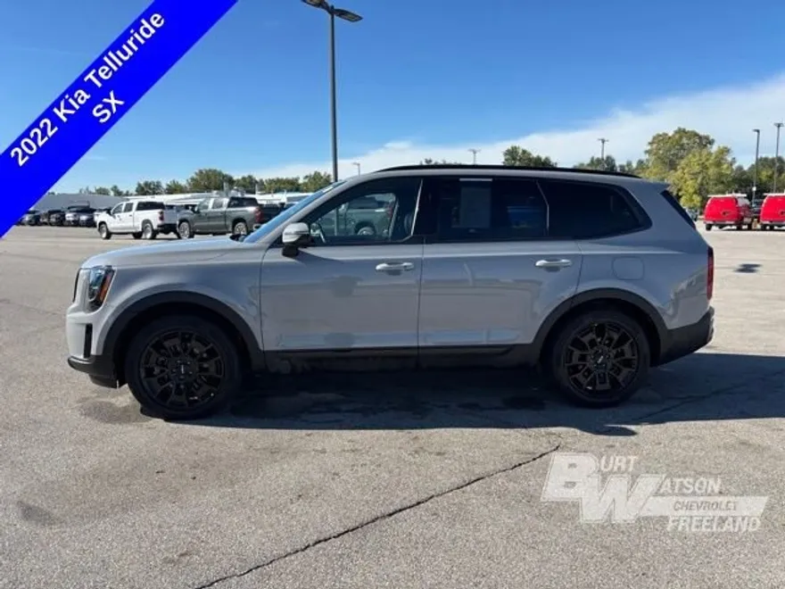 2022 Kia Telluride SX photo 1