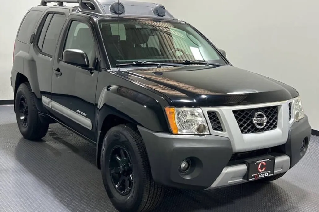 2010 Nissan Xterra Off-Road photo 1