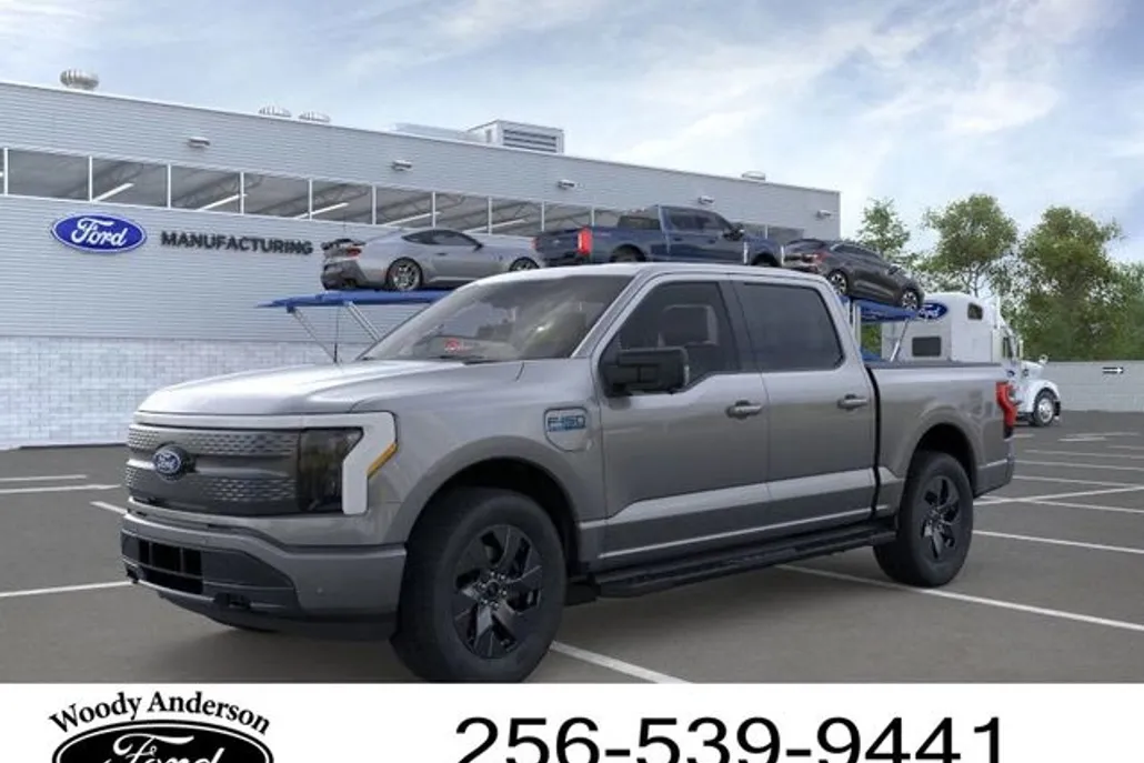 2025 Ford F-150 Lightning photo 1