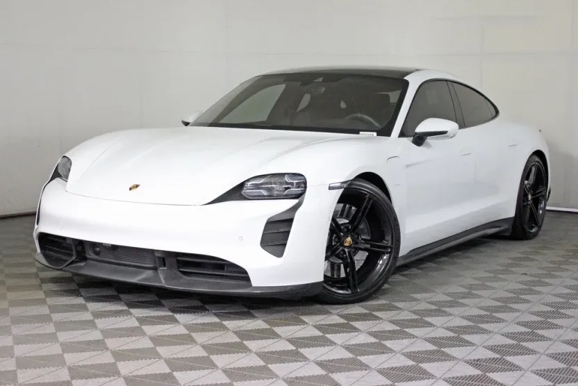 2023 Porsche Taycan GTS photo 1