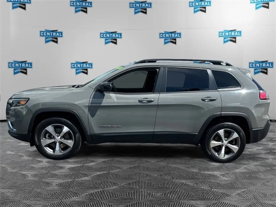 2022 Jeep Cherokee Limited photo 1