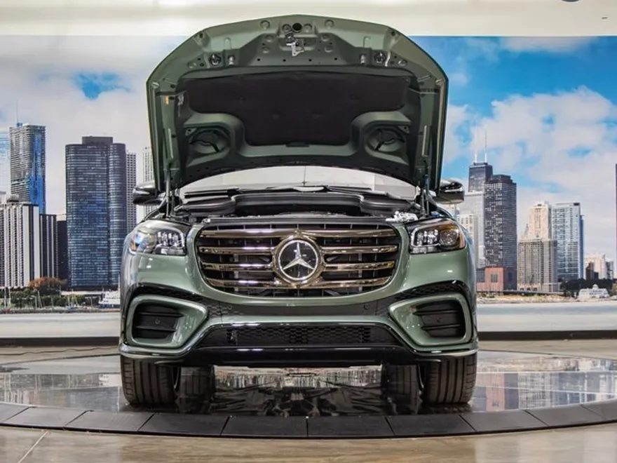 2026 Mercedes Benz GLS 580 4MATIC photo 1