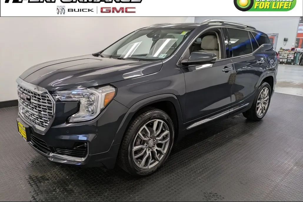 2022 Gmc Terrain Denali photo 1