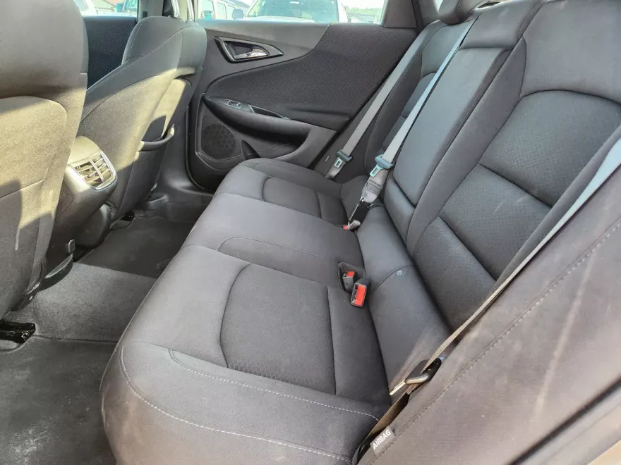 2024 Chevrolet Malibu 1LT photo 1
