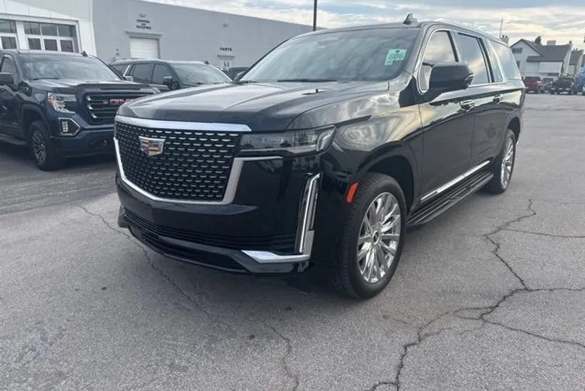 2023 Cadillac Escalade ESV Premium Luxury photo 1