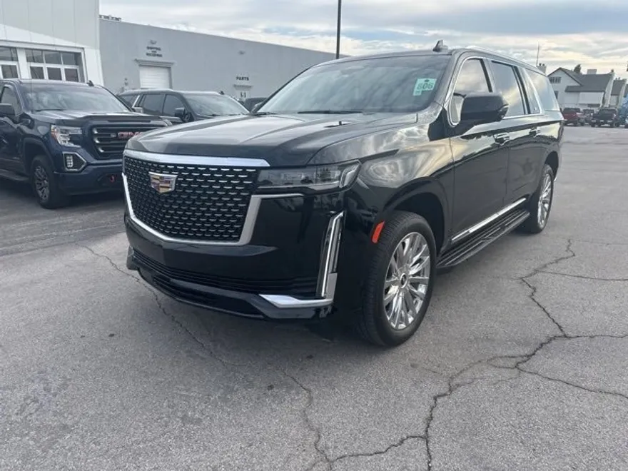 2023 Cadillac Escalade ESV Premium Luxury photo 1