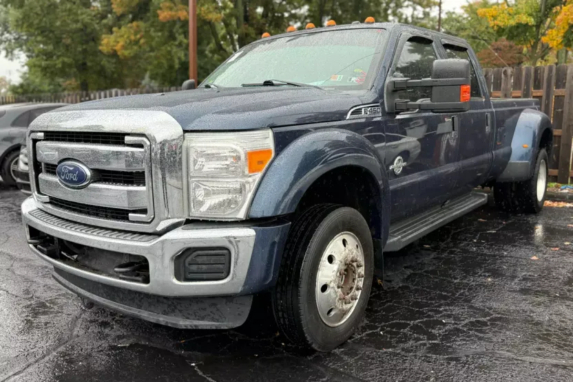 2016 Ford F-450 XLT photo 1