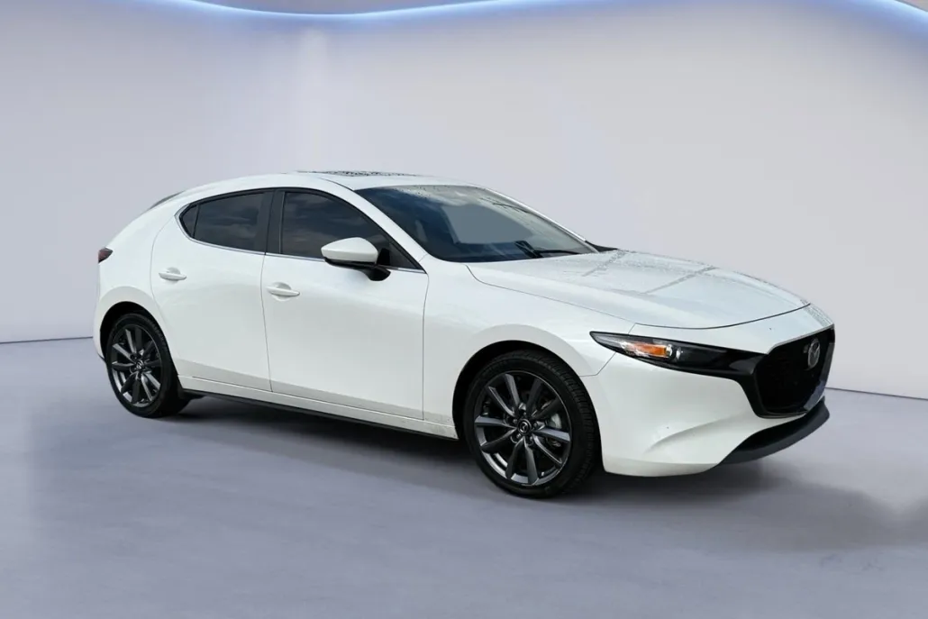 2022 Mazda Mazda3 Hatchback Preferred photo 1