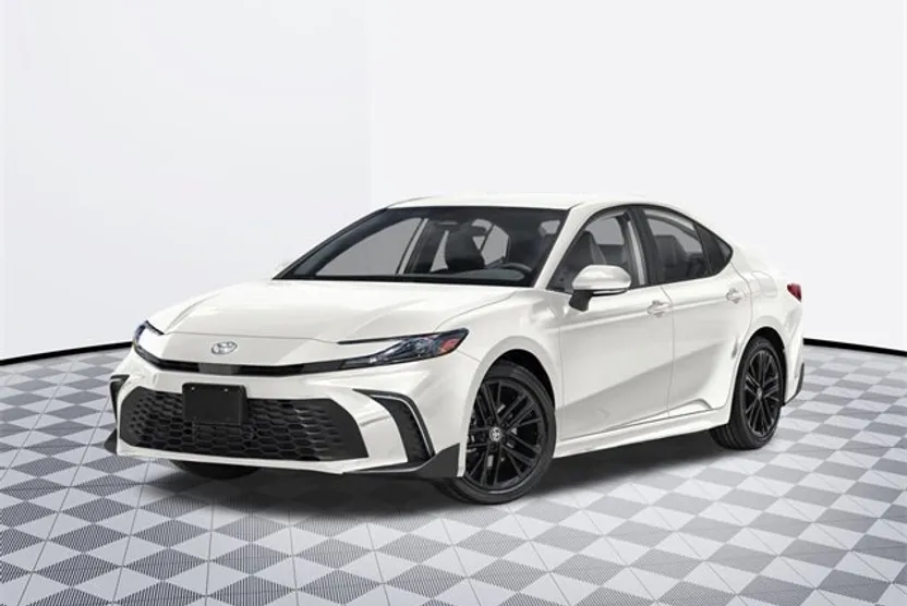2025 Toyota Camry SE photo 1