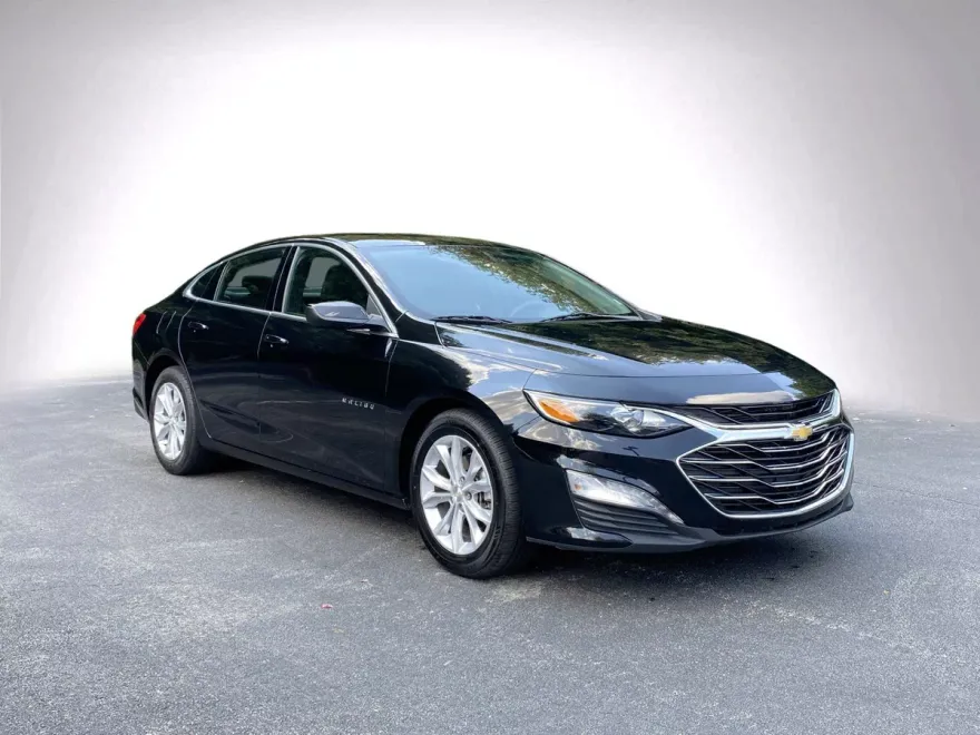 2024 Chevrolet Malibu 1LT photo 1