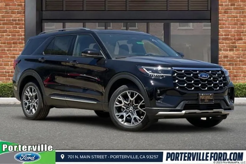 2025 Ford Explorer Platinum photo 1
